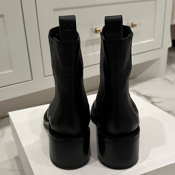 CELINE Chelsea ankle boots - Picture 8 of 9